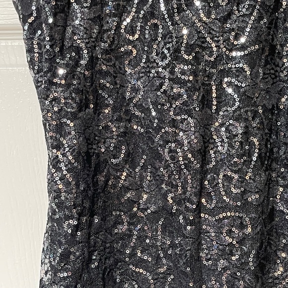 Black Sequin Women's Top - Picture 3 of 4